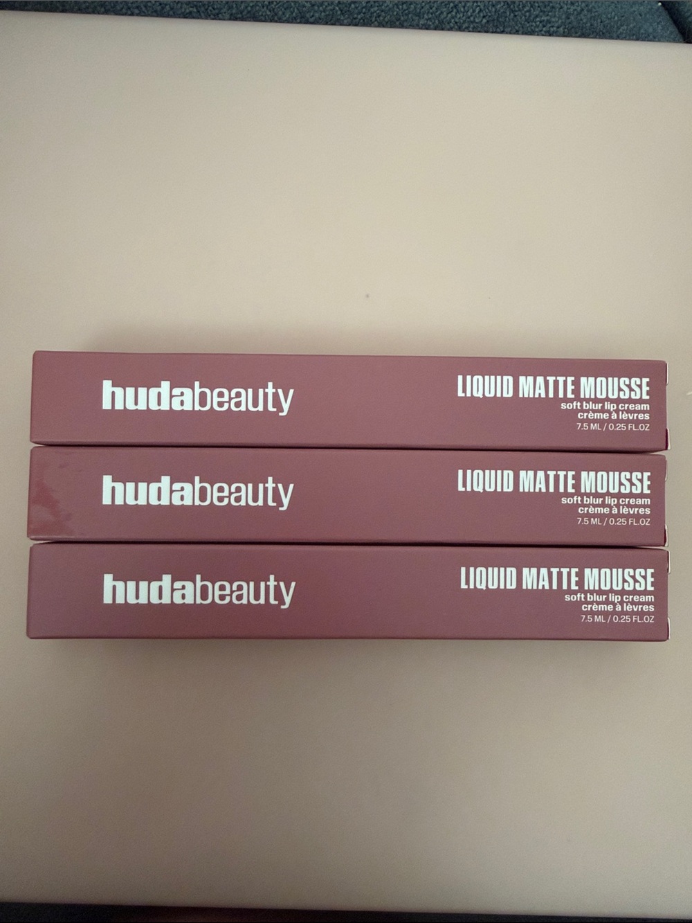 HUDA BEAUTY Liquid Matte Mousse- Rosy Nude